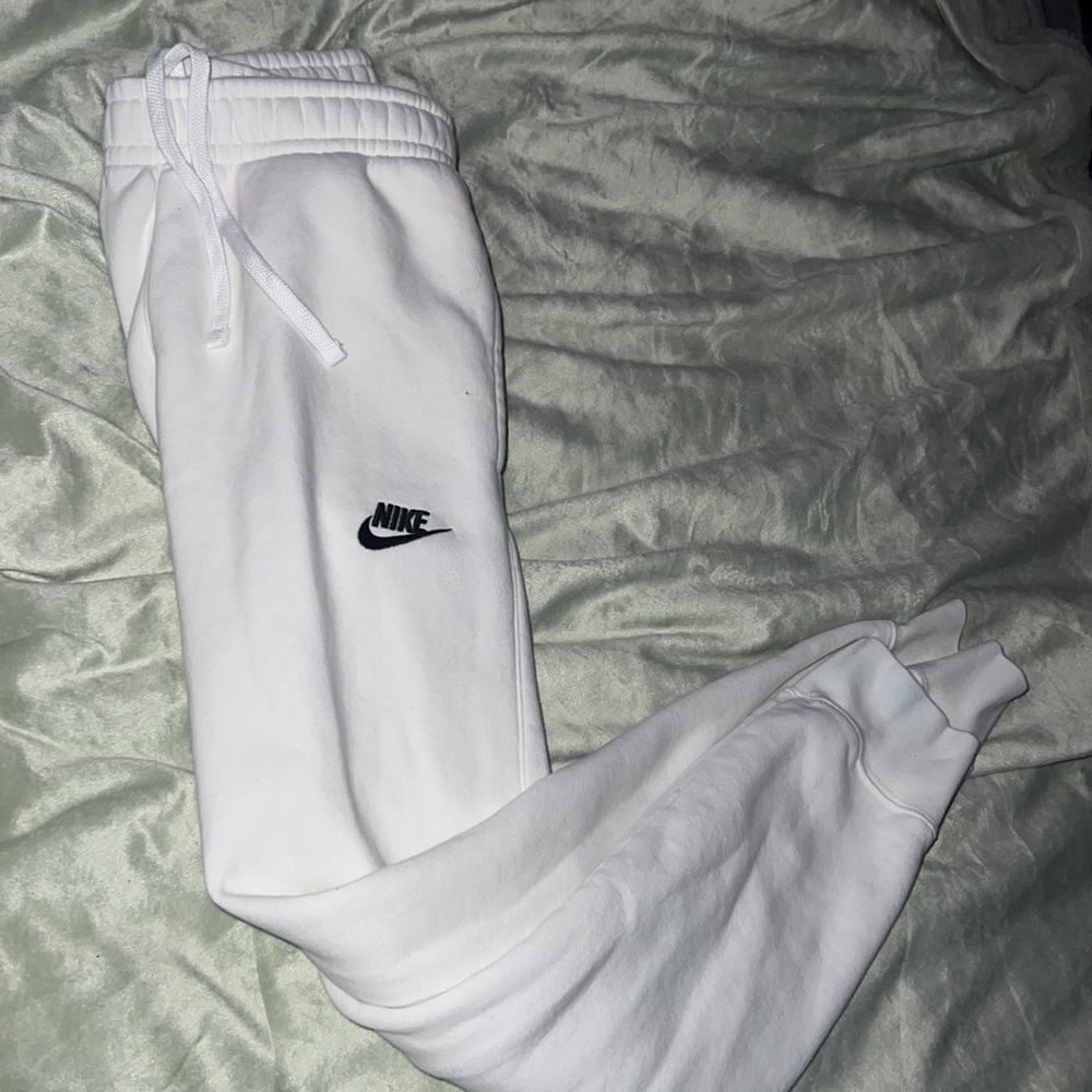 White Nike sweatpants